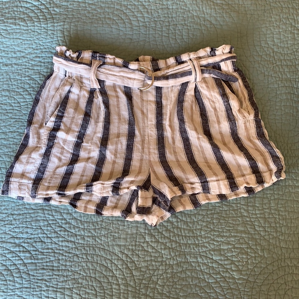 Love tree shorts